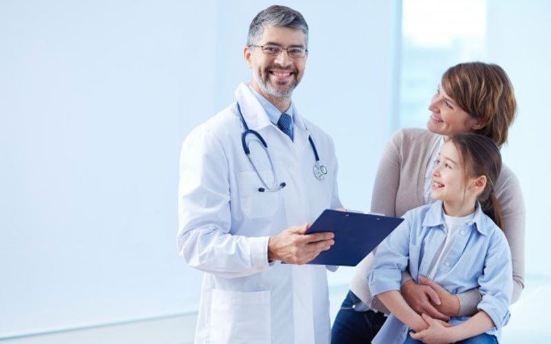 Mês de férias da criançada chegando: saiba como planejar uma viagem com cuidados especiais para os pequenos 8 hospital – planejar viagem de férias,mês de férias,alimentação,hospital durante a viagem,assistência médica internacional