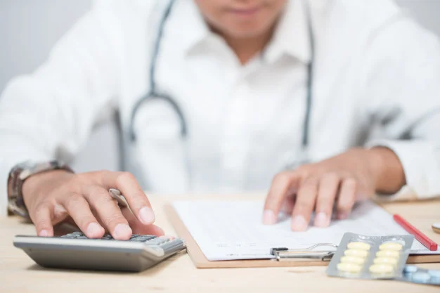 O seguro de viagem pode te salvar de uma dívida milionária 2 conceito de despesas medicas 35048 1178 – salvar,dolares,dívida