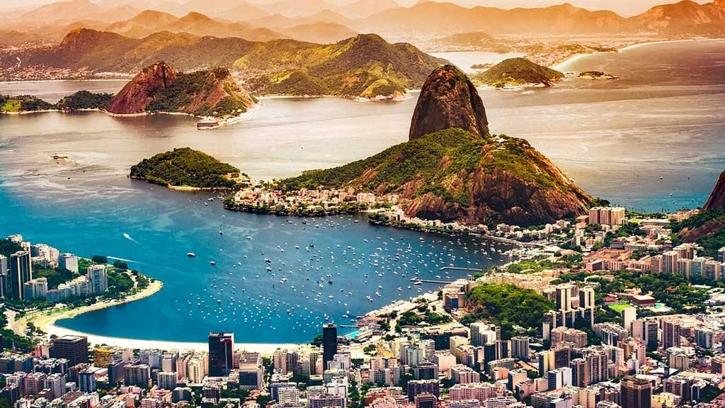 Seguro Viagem Nacional 2 Foto do alto do Rio de Janeiro para ilustrar o assunto do seguro viagem nacional