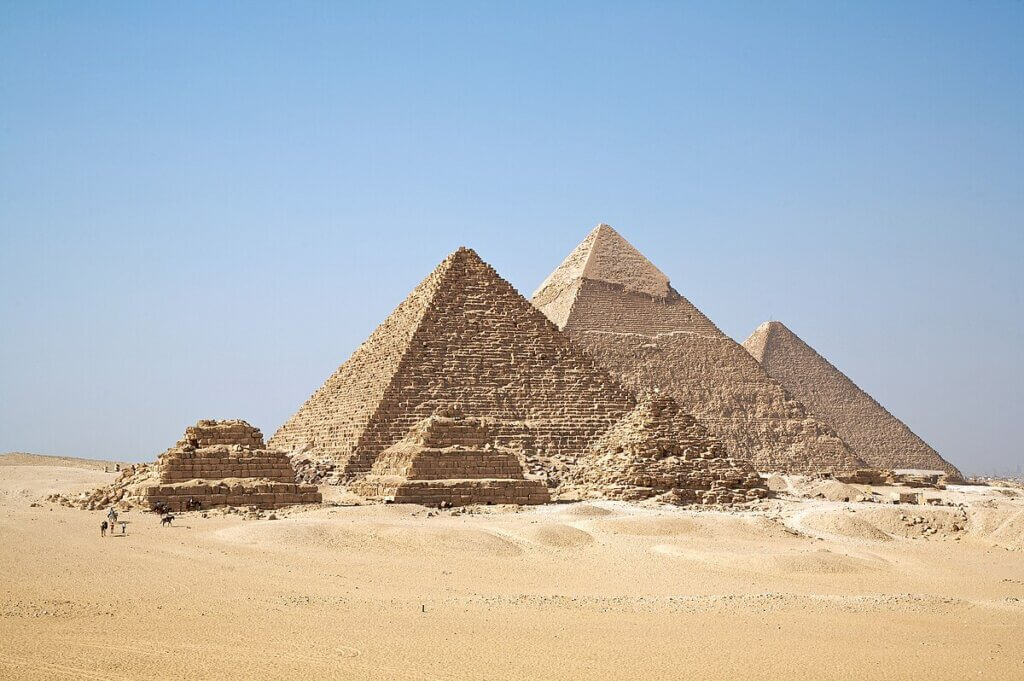 Fronteiras abertas para brasileiros: confira todos os países que brasileiros podem viajar 5 All Gizah Pyramids – fronteiras abertas,países que brasileiros podem viajar