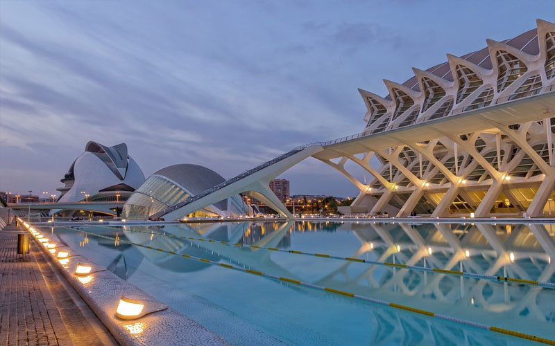 Espanha reabre fronteiras para turistas vacinados: saiba mais sobre o país 7 Calatrava Valencia, Espanha