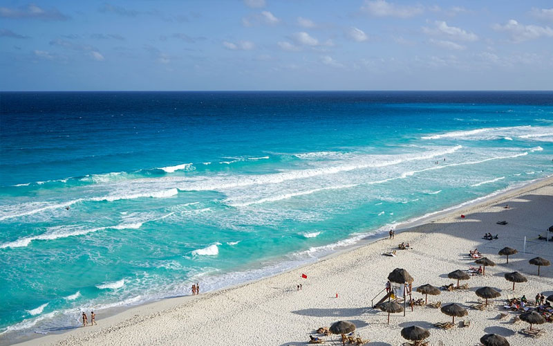 Quarentena no exterior: onde fazer quarentena para entrar nos EUA 5 Praias em Cancun no México