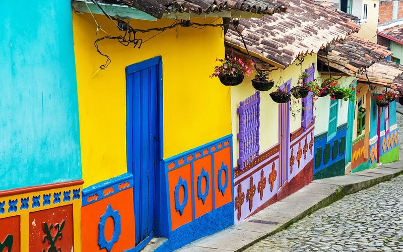 Quarentena no exterior: onde fazer quarentena para entrar nos EUA 4 Ruas na Colômbia em Bogotá