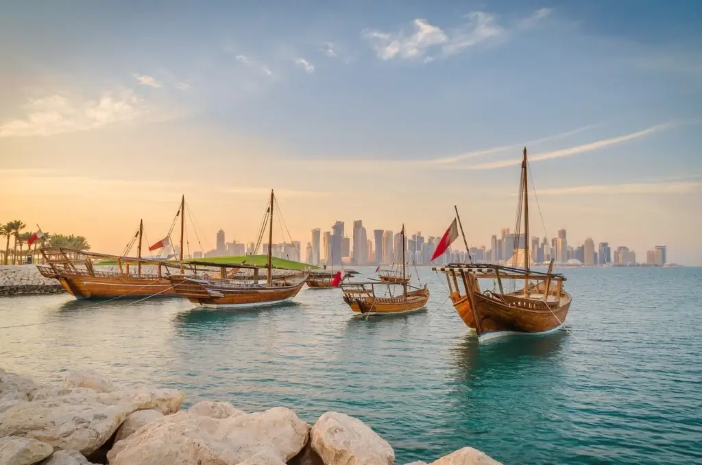 Os melhores passeios para fazer no Catar 1 boats 6390724 1920 – Catar,safári no deserto,Sítio arqueológico Al Zubarah,Museu Nacional do Catar,Passeio marítimo