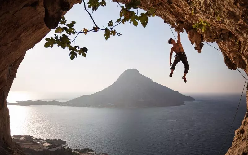 Viagem para Grécia - Guia 2024 8 Aventura e Diversão na Grécia: Atividades e Esportes Imperdíveis para Turistas