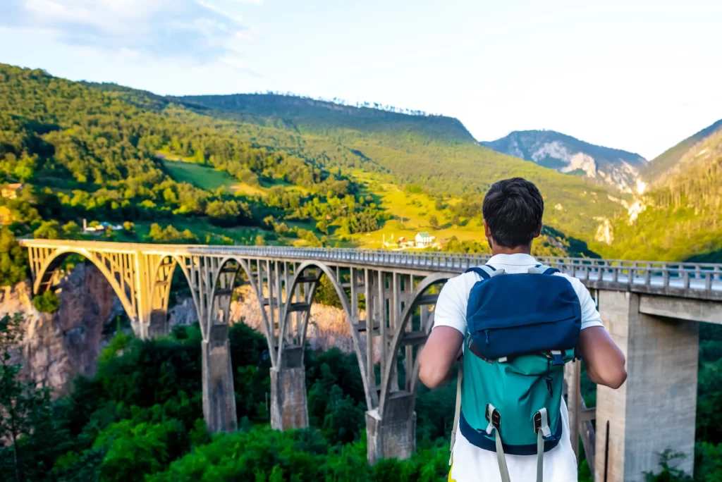 Viagem rápida e fácil é para Montenegro 3 ando para a ponte tara em montenegro – Montenegro,viagem,tesouro
