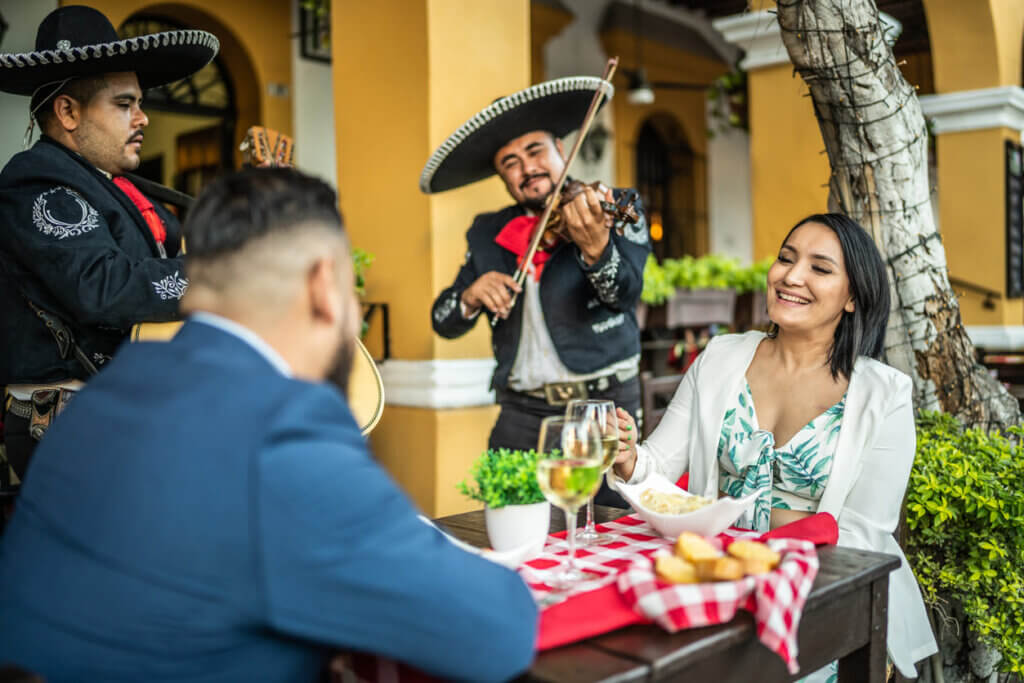 Quanto Custa uma Viagem para o México: Guia Completo 3 Alimentação no México: quanto gastar por dia?