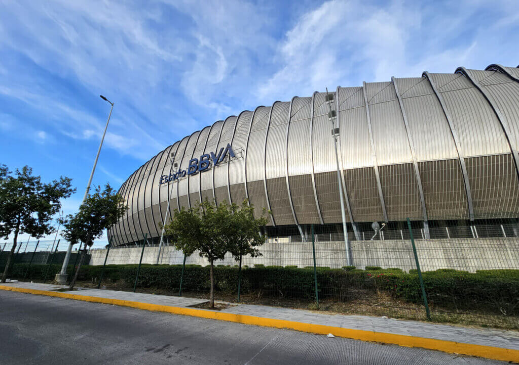 Copa do Mundo 2026 em Monterrey: guia completo para planejar sua viagem 1 Vista do lado de fora do Estádio Monterrey